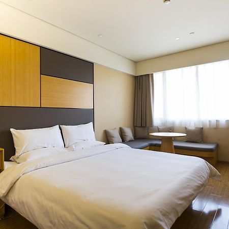 Ji Hotel Shanghai Xujiahui Tianyaoqiao Road Ngoại thất bức ảnh