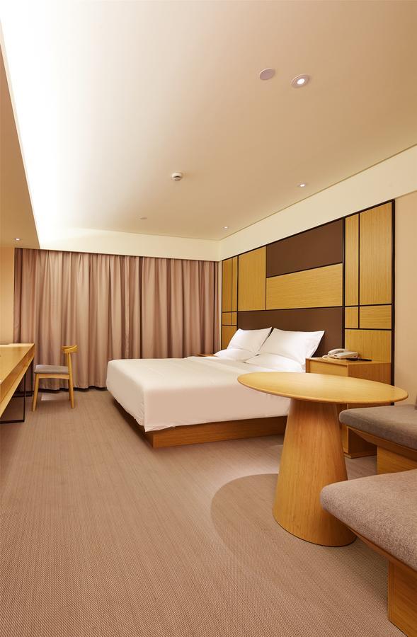 Ji Hotel Shanghai Xujiahui Tianyaoqiao Road Ngoại thất bức ảnh