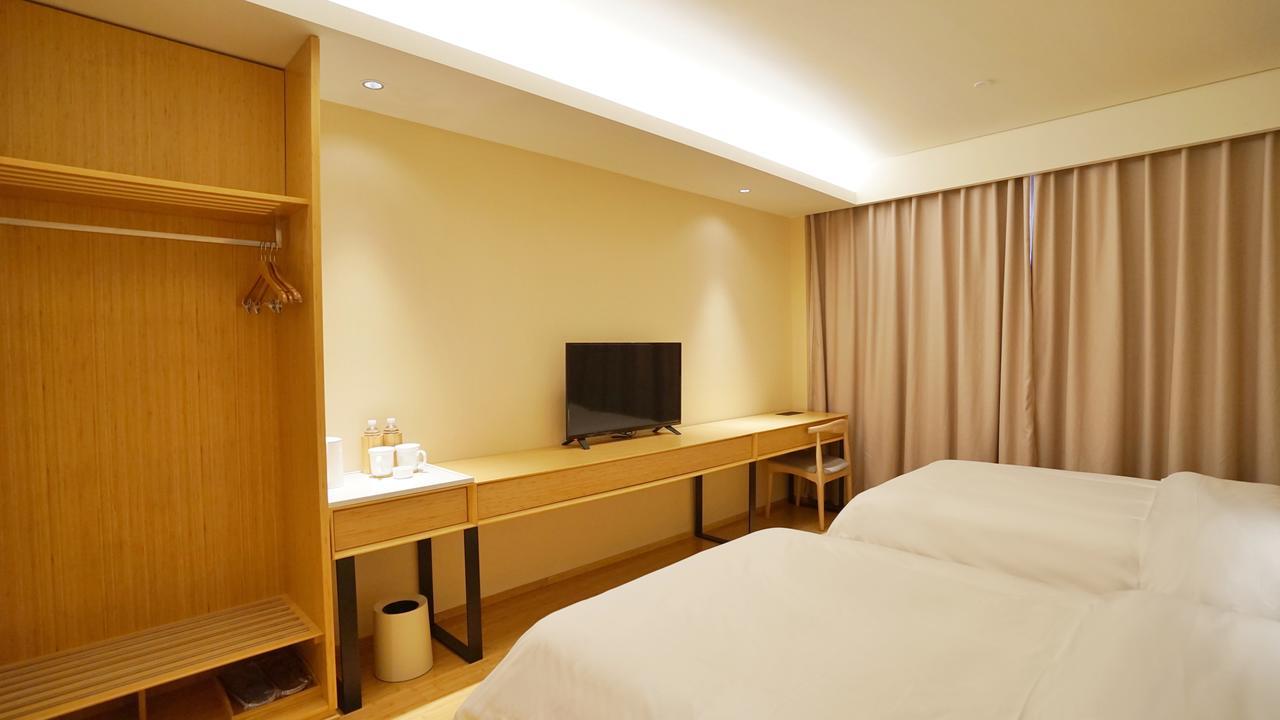 Ji Hotel Shanghai Xujiahui Tianyaoqiao Road Ngoại thất bức ảnh